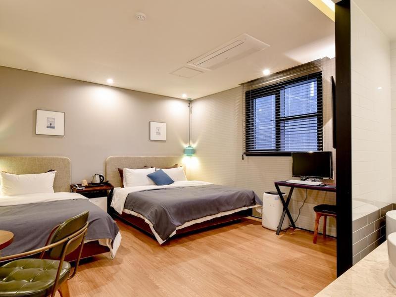Brown-Dot Hotel Yangjeong Пусан Екстериор снимка