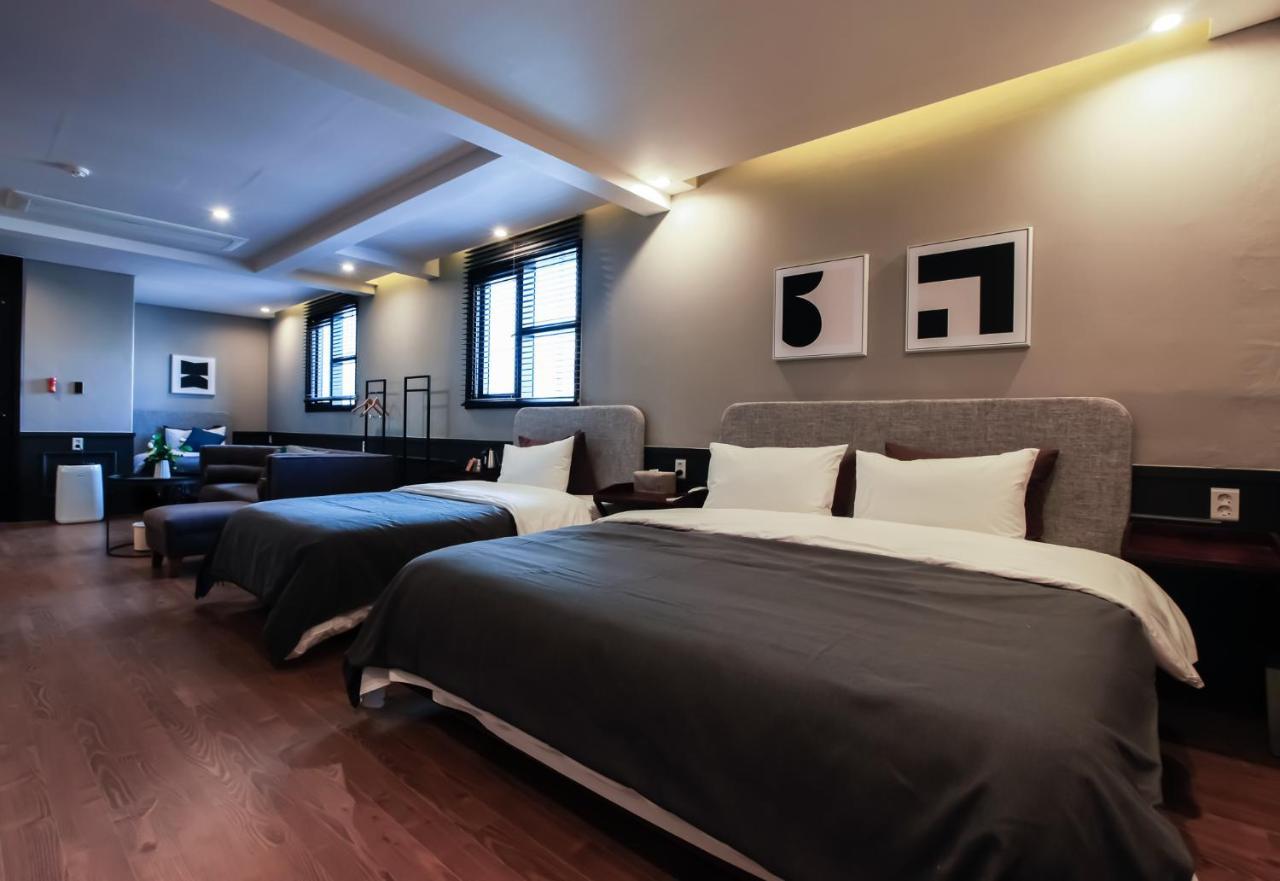 Brown-Dot Hotel Yangjeong Пусан Екстериор снимка